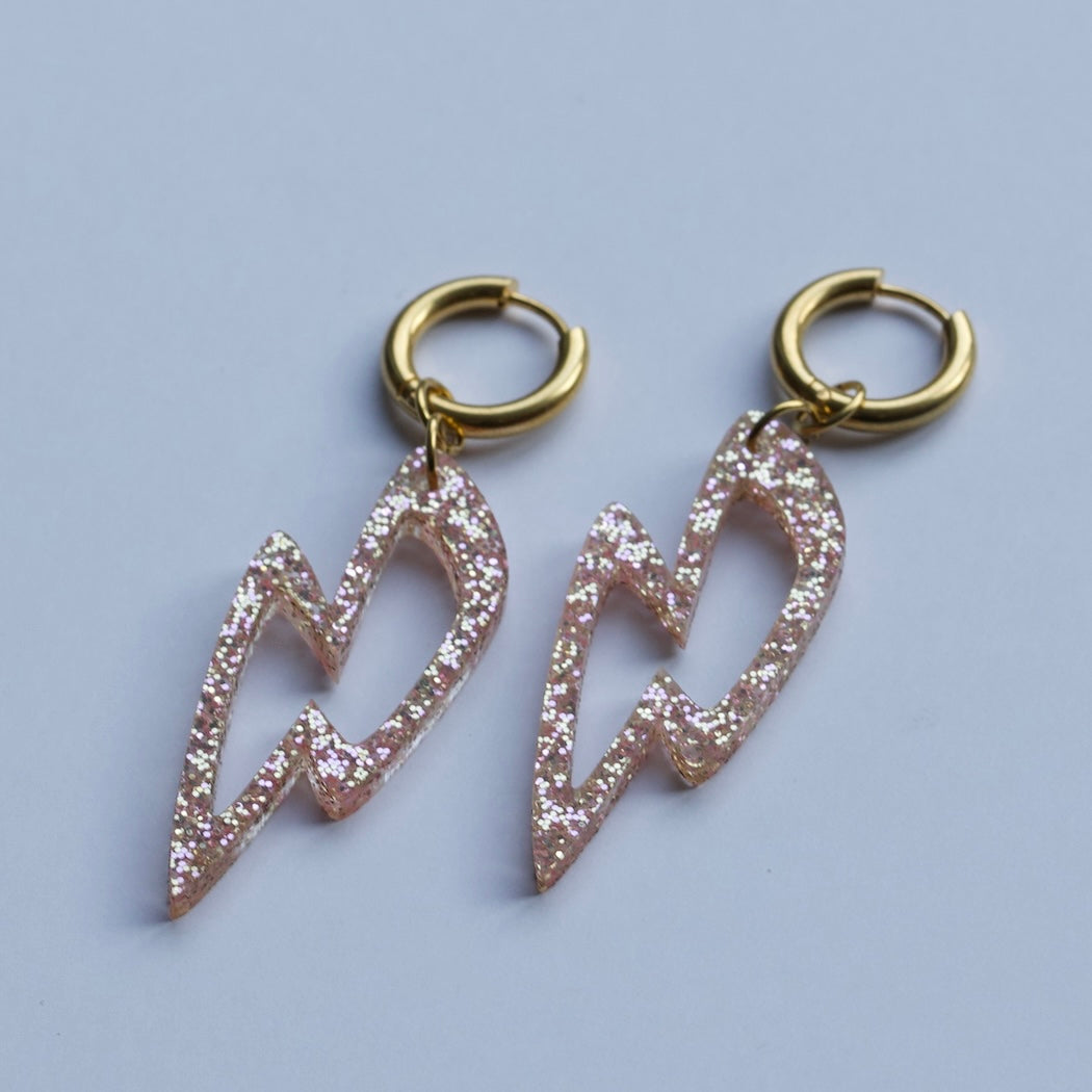 Oorbellen - Bliksem creolen - Glitter acryl