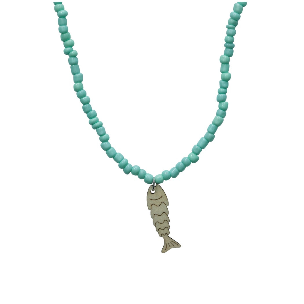 Ketting met houten vis-hanger
