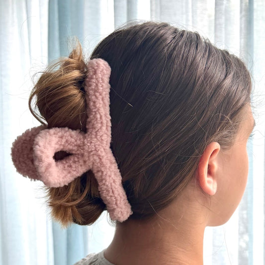 Fluffy teddy haarclip - roze