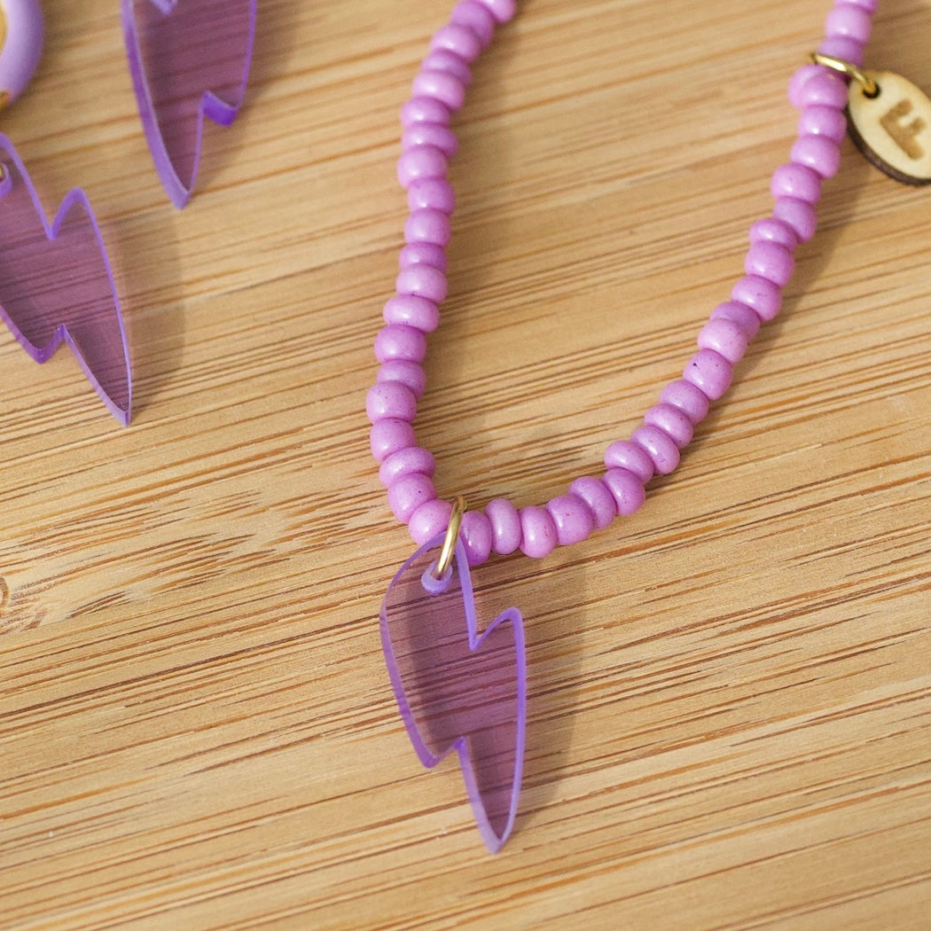 Ketting met acryl bliksem-hanger - Paars