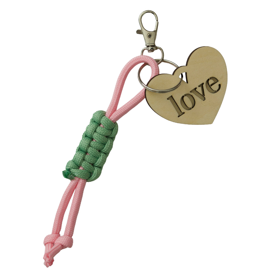 Sleutelhanger met houten hartje – Love