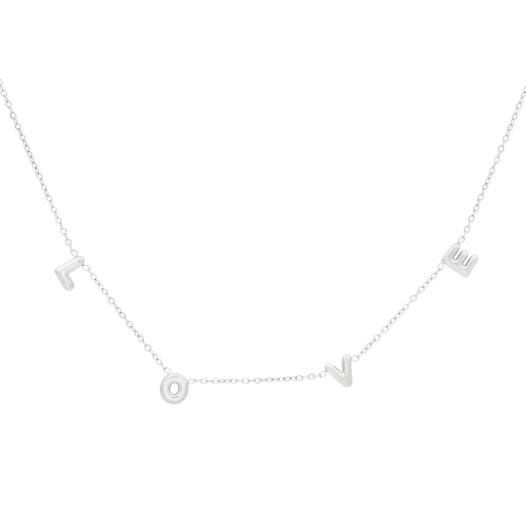 Zilverkleurige ketting met ‘LOVE’ letters