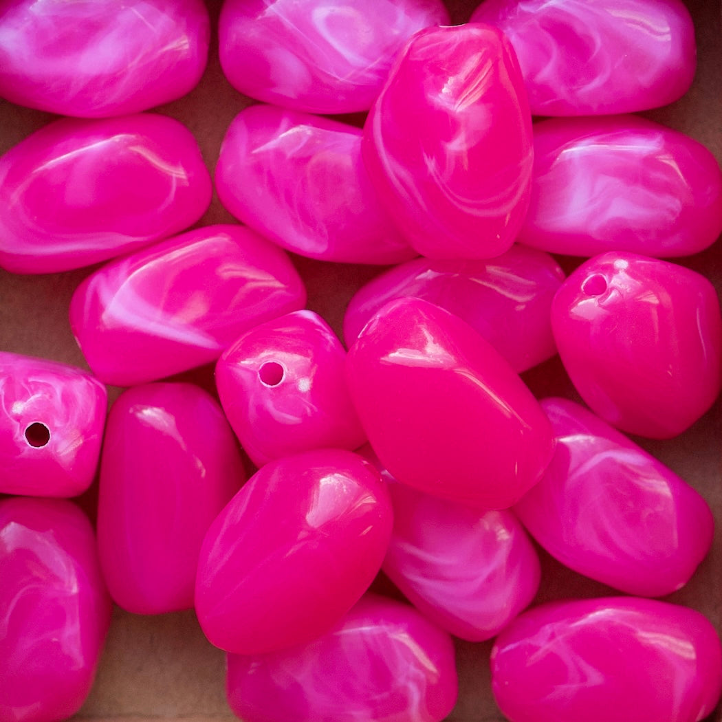 Fuchsia nugget acryl kralen