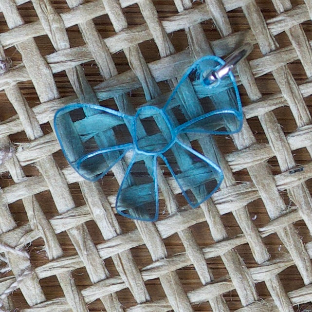 Acryl Bedeltje – Strikje