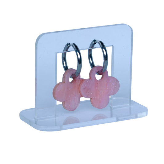 Oorbellen - creolen met roze marble klaver