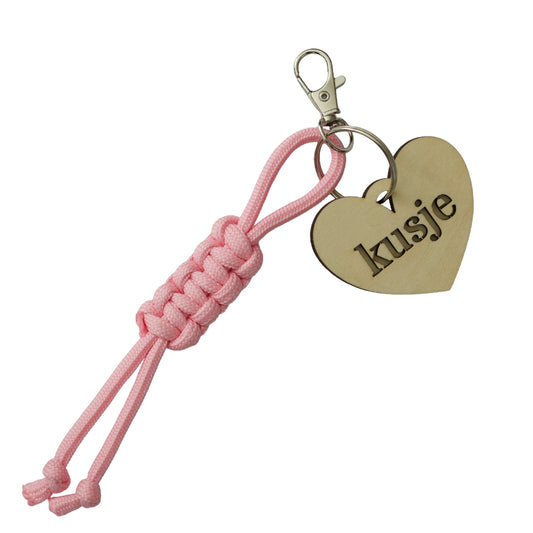 Sleutelhanger met houten hartje – Kusje