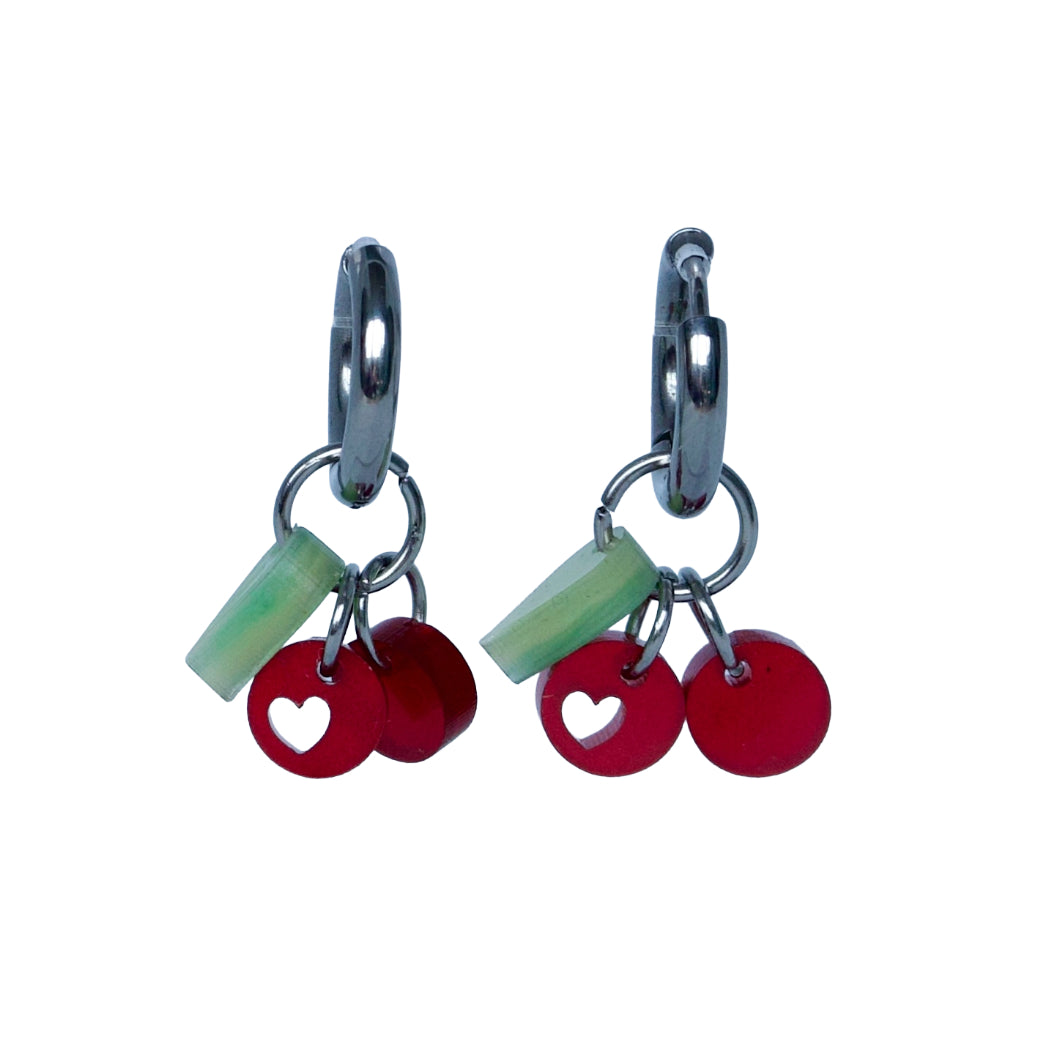 Oorbellen - creolen met kersjes – acryl hanger